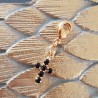 Breloque croix strass