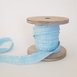 Lien 50 cm froufrou élastique bleu céleste.