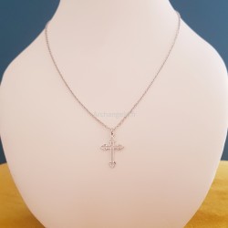 Pendentif croix.