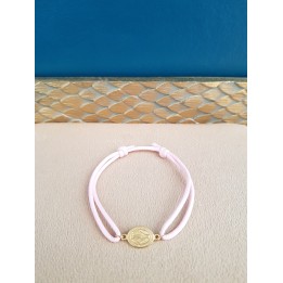 Bracelet coulissant rose et médaille de la Vierge Marie.