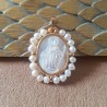 Médaille ovale de la médaille miraculeuse en pure nacre