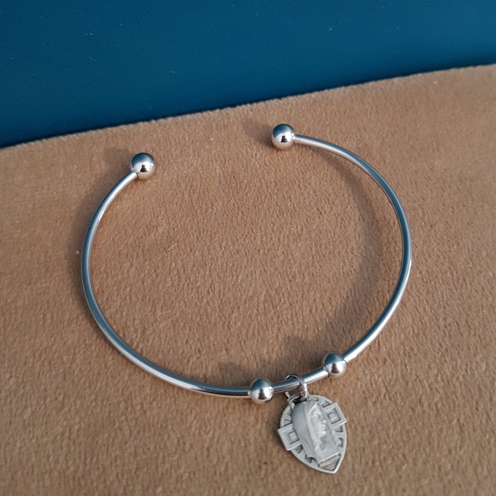 Bracelet jonc Vierge Marie.