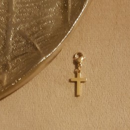 Breloque croix.