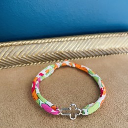 Bracelet coulissant croix trilobée.