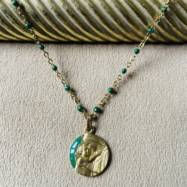 Collier de la médaille de Notre de de la Tendresse.