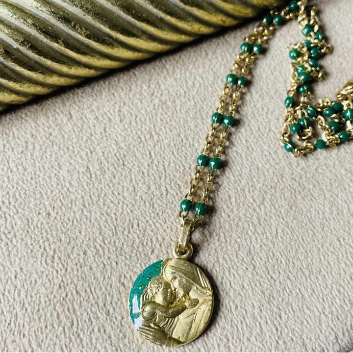 Collier de la médaille de Notre de de la Tendresse.