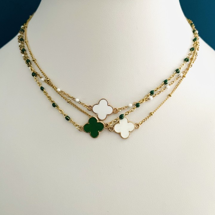 Collier ras de cou croix tréflée