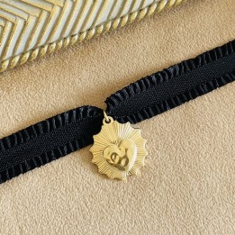 Bracelet ruban élastique  médaille Ex Voto.
