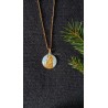 Collier du scapulaire de Notre Dame.