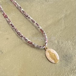 Collier Liberty et médaille...