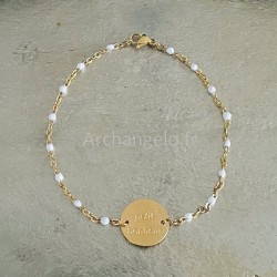 Mon bracelet "Petit Bonheur" et sa chaine rosaire orné de sa médaille plaqué or.