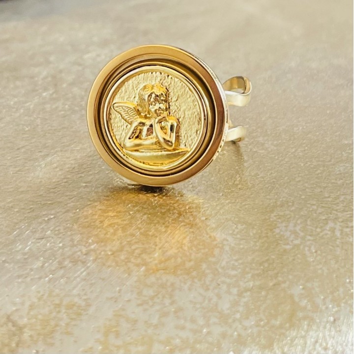 Bague Angelino.