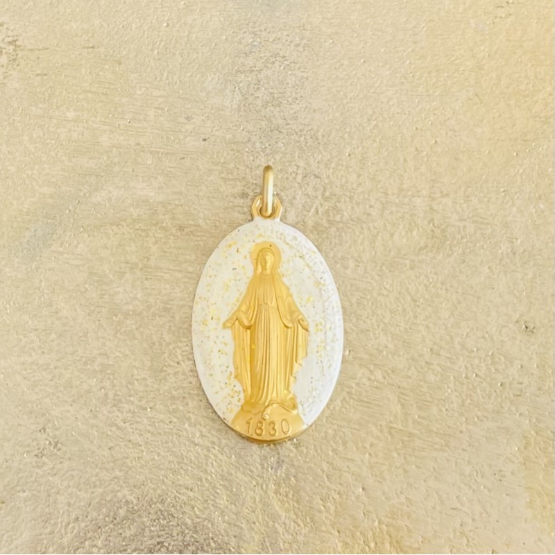 médaille miraculeuse blanc et or. médaille miraculeuse blanc et or.