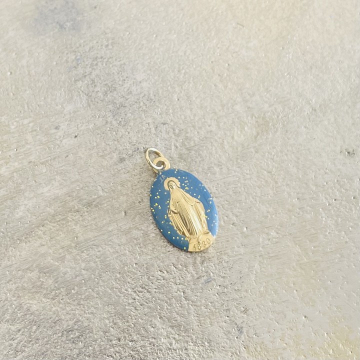 Médaille miraculeuse pailletée or , fond nuit.