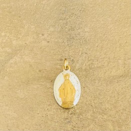 Médaille miraculeuse pailletée or , fond blanc.