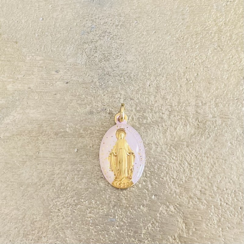 Médaille miraculeuse pailletée or , fond rose poudré.