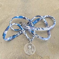 Pendentif Liberty et médaille miraculeuse.