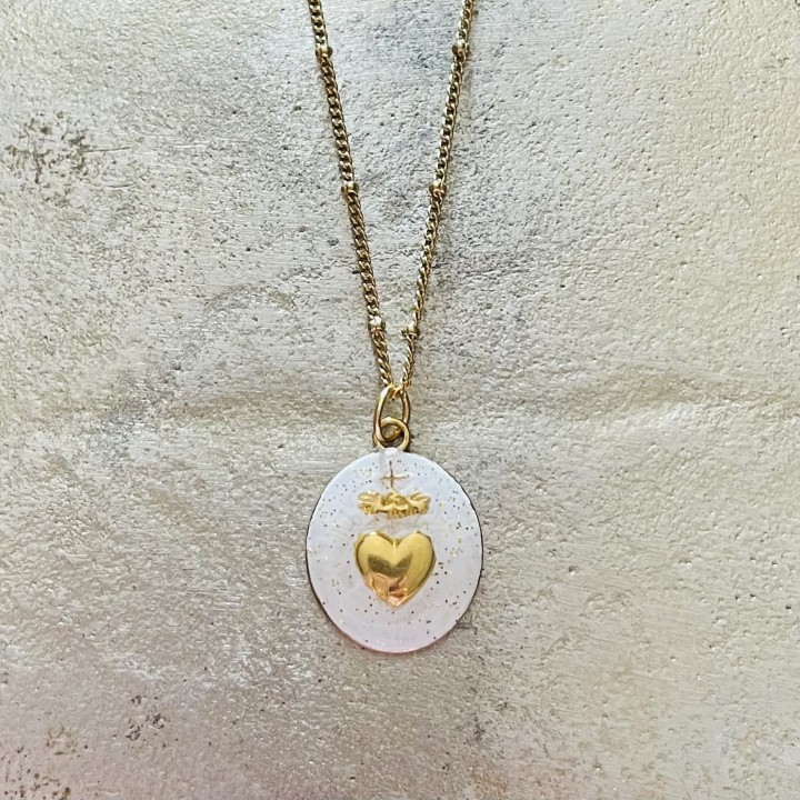 Collier Ex Voto blanc et or.