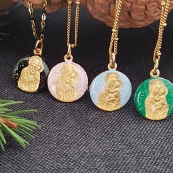 Collier du scapulaire de Notre Dame.
