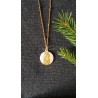 Collier du scapulaire de Notre Dame.