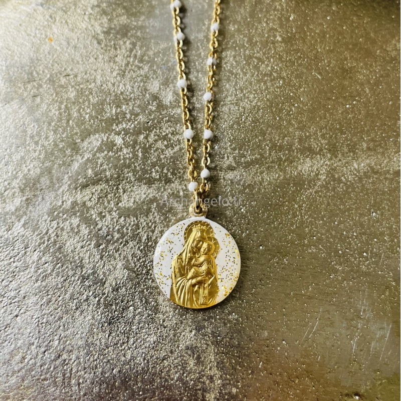 Collier du scapulaire de Notre Dame. Collier du scapulaire de Notre Dame.