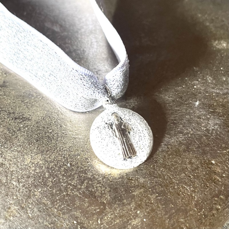 Bracelet froufrou Saint Benoit. Bracelet froufrou Saint Benoit.