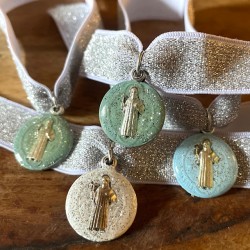 Bracelet froufrou Saint Benoit.