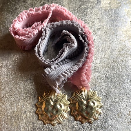 Un bijoux religieux : le bracelet médaille ex voto  acier doré inoxydable.