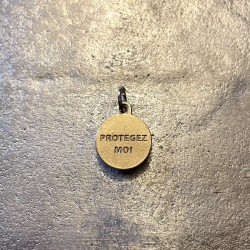 Médaille ronde de Notre Dame de la Salette.