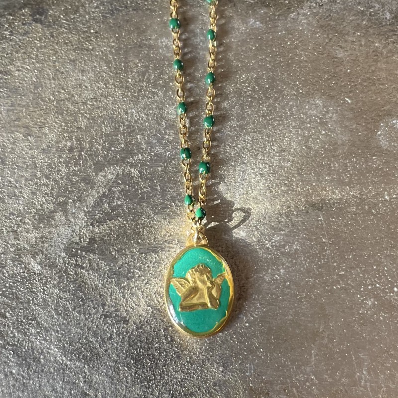 Pendentif Ange émeraude et or pailleté.