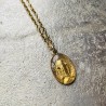 Pendentif médaille miraculeuse.