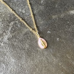 Collier petite médaille miraculeuse de la Vierge Marie.