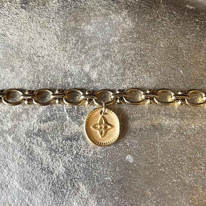 Bracelet maille Héraclès  et sa médaille de la croix..
