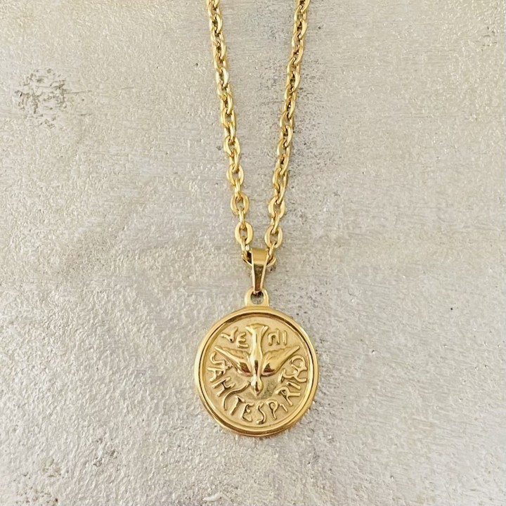 Bijoux religieux: le pendentif Saint Esprit by Archangelo en acier doré