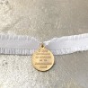 Bracelet froufrou médaille Jésus Roi d'Amour.