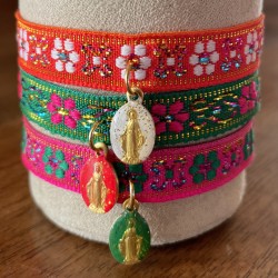 Bracelet ruban tissé médaille miraculeuse .