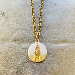 Collier  Notre Dame de toute aide.