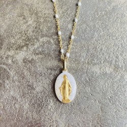 Pendentif médaille miraculeuse.